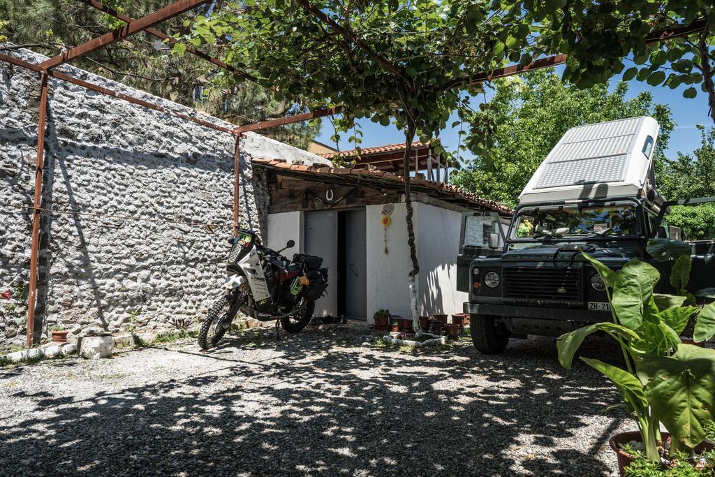 Eco Garten Guest House Shkodër Exteriör bild